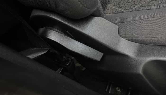 2024 Tata PUNCH ADVENTURE MT, Petrol, Manual, 15,356 km, Driver Side Adjustment Panel
