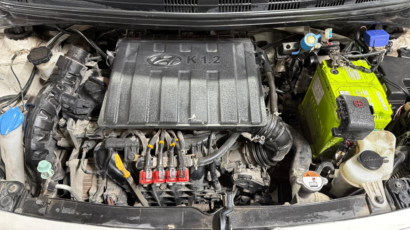 2016 Hyundai Grand i10 MAGNA 1.2 KAPPA VTVT, CNG, Manual, 53,044 km, Engine View