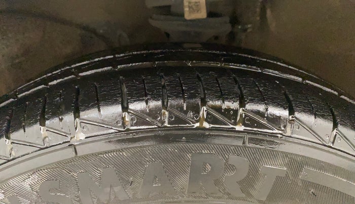 2023 Maruti Alto LXI OPT CNG, CNG, Manual, 19,015 km, Left Front Tyre Tread