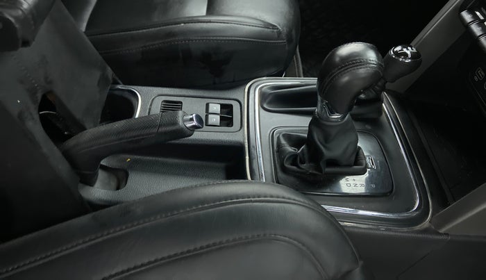 2021 Mahindra Thar LX PETROL HT 4WD AT, Petrol, Automatic, 27,408 km, Gear Lever
