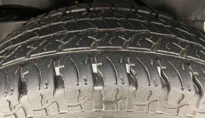 2021 Mahindra Thar LX PETROL HT 4WD AT, Petrol, Automatic, 27,408 km, Left Rear Tyre Tread