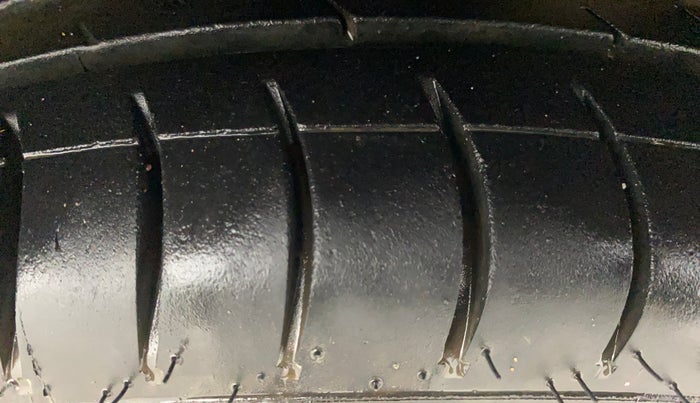2021 Maruti S PRESSO VXI+, Petrol, Manual, 96,698 km, Right Front Tyre Tread
