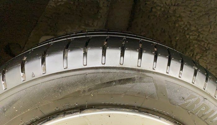 2015 Hyundai Xcent S 1.2, Petrol, Manual, 86,802 km, Right Rear Tyre Tread