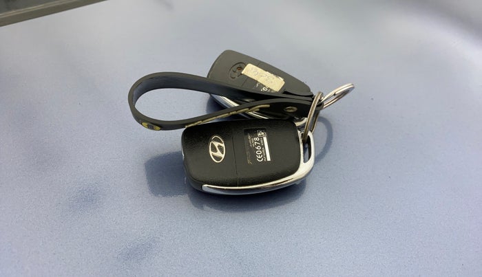 2015 Hyundai Xcent S 1.2, Petrol, Manual, 86,802 km, Key Close Up