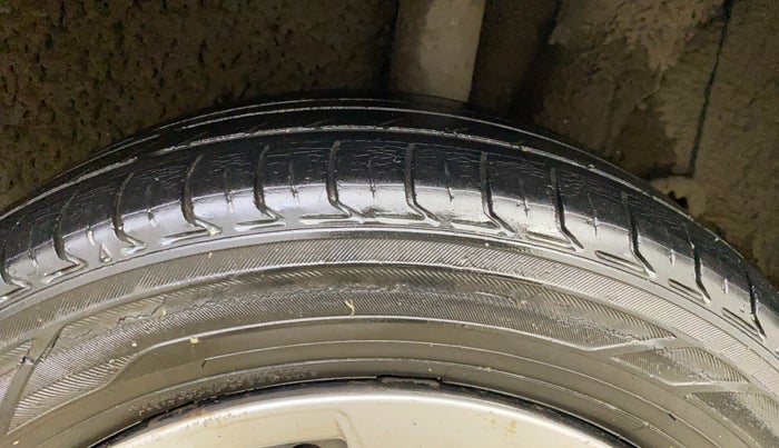 2015 Hyundai Xcent S 1.2, Petrol, Manual, 86,802 km, Left Rear Tyre Tread