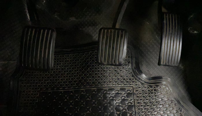 2015 Hyundai Xcent S 1.2, Petrol, Manual, 86,802 km, Pedals