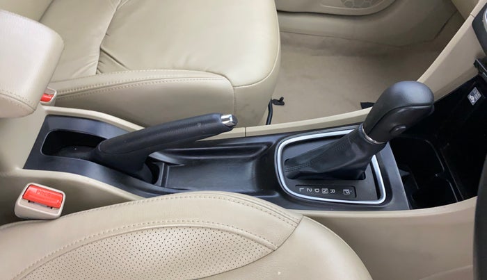 2020 Maruti Ciaz ALPHA  AT 1.5 SHVS PETROL, Petrol, Automatic, 14,845 km, Gear Lever