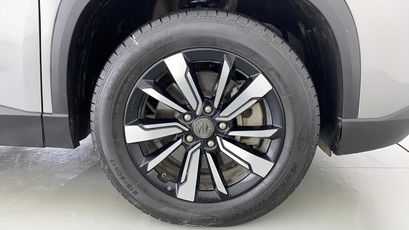 2020 MG HECTOR SHARP DCT PETROL, Petrol, Automatic, 34,505 km, Right Front Wheel