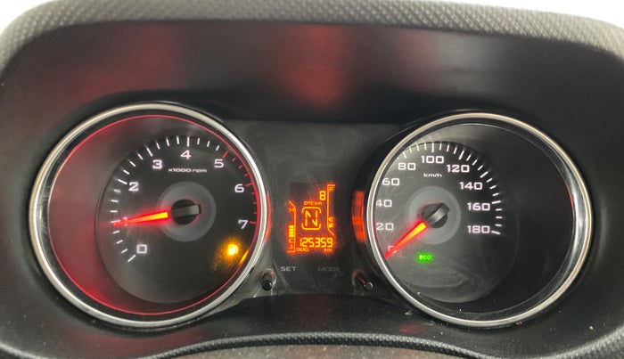 2017 Mahindra TUV300 T8, Diesel, Manual, 1,25,322 km, Odometer Image