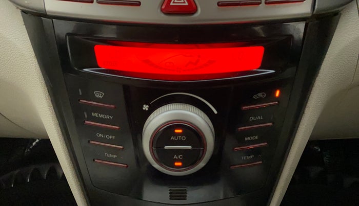 2019 Mahindra XUV300 W8 (O) 1.2 PETROL, Petrol, Manual, 58,737 km, Automatic Climate Control