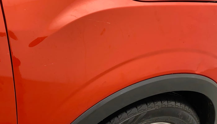 2019 Mahindra XUV300 W8 (O) 1.2 PETROL, Petrol, Manual, 58,737 km, Right fender - Minor scratches