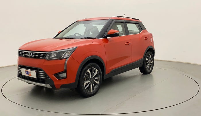 2019 Mahindra XUV300 W8 (O) 1.2 PETROL, Petrol, Manual, 58,737 km, Left Front Diagonal