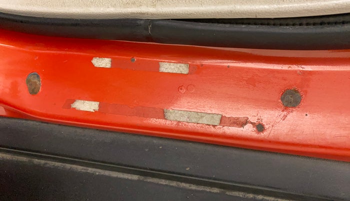 2019 Mahindra XUV300 W8 (O) 1.2 PETROL, Petrol, Manual, 58,737 km, Left running board - Slight discoloration