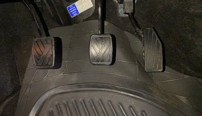 2019 Maruti Baleno ZETA PETROL 1.2, Petrol, Manual, 68,112 km, Pedals