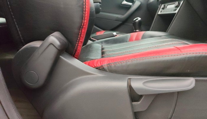 2022 Volkswagen Polo HIGHLINE PLUS 1.0L TSI, Petrol, Manual, 32,219 km, Driver Side Adjustment Panel