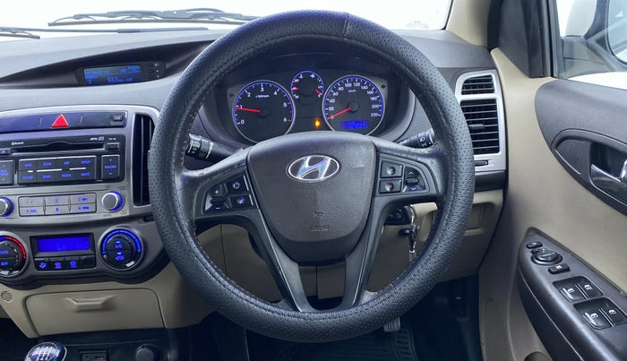 2013 Hyundai i20 SPORTZ 1.4 CRDI, Diesel, Manual, 1,38,345 km, Steering Wheel Close Up