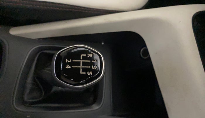 2023 Nissan MAGNITE XE, Petrol, Manual, 25,551 km, Gear Lever