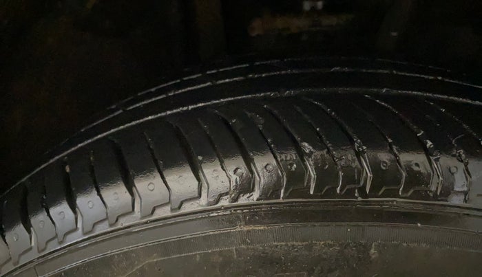 2023 Nissan MAGNITE XE, Petrol, Manual, 25,551 km, Right Front Tyre Tread