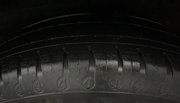 2020 Renault Kwid RXT 1.0 (O), Petrol, Manual, 47,923 km, Left Rear Tyre Tread