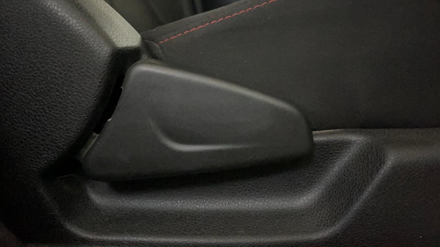 2020 Renault Kwid RXT 1.0 (O), Petrol, Manual, 48,021 km, Driver Side Adjustment Panel