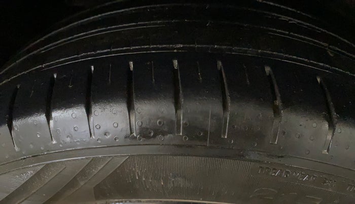 2023 Tata NEXON FEARLESS PLUS S 1.2 REVOTRON 7 DCA DT, Petrol, Automatic, 54,283 km, Right Rear Tyre Tread