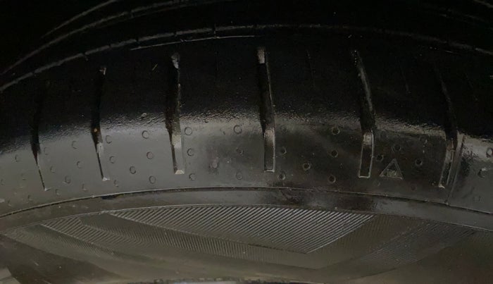 2023 Tata NEXON FEARLESS PLUS S 1.2 REVOTRON 7 DCA DT, Petrol, Automatic, 54,283 km, Left Front Tyre Tread