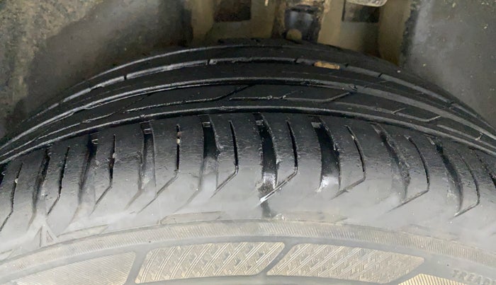 2019 Jeep Compass 1.4 LIMITED PLUS AT, Petrol, Automatic, 21,935 km, Left Rear Tyre Tread