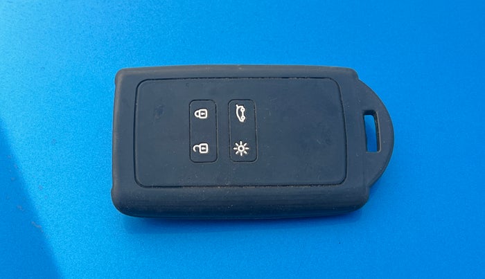 2021 Renault Kiger RXT MT, Petrol, Manual, 39,890 km, Key Close Up