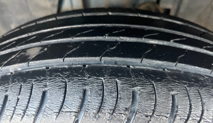 2021 Renault Kiger RXT MT, Petrol, Manual, 39,890 km, Left Front Tyre Tread