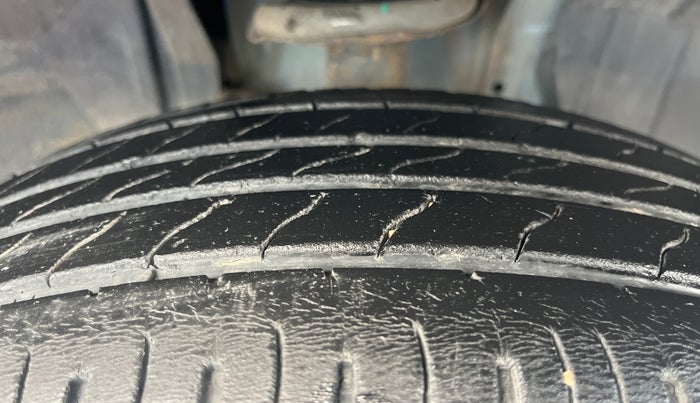 2021 Renault Kiger RXT MT, Petrol, Manual, 39,890 km, Right Front Tyre Tread