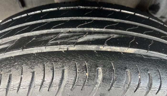 2021 Renault Kiger RXT MT, Petrol, Manual, 39,890 km, Right Rear Tyre Tread