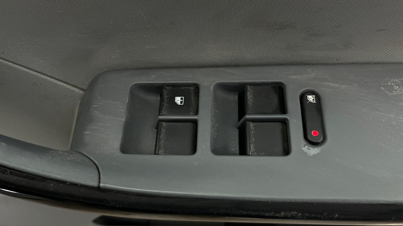 2022 Tata TIGOR XZ CNG, CNG, Manual, 67,972 km, Driver Side Door Panels Control