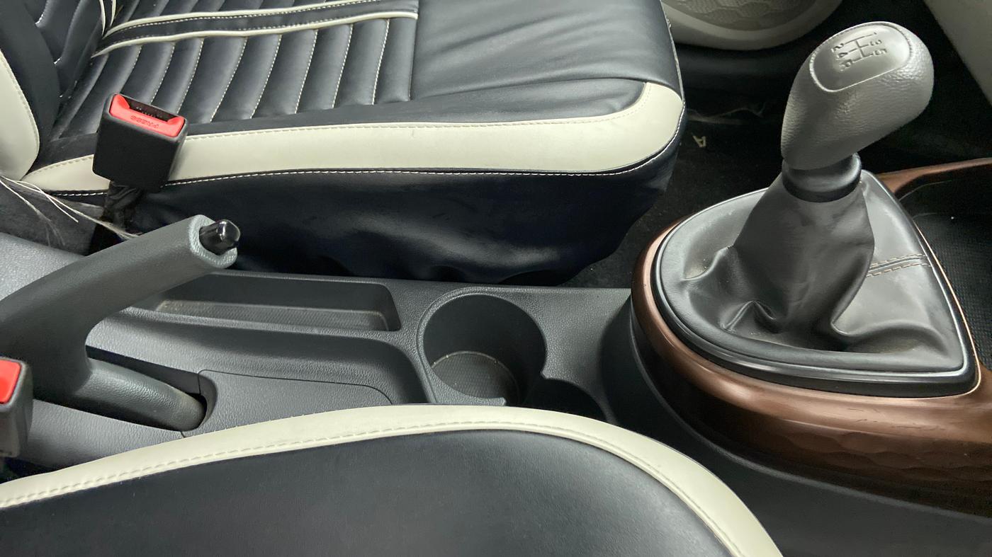 2021 Hyundai AURA S 1.2 CNG, CNG, Manual, 25,163 km, Gear Lever