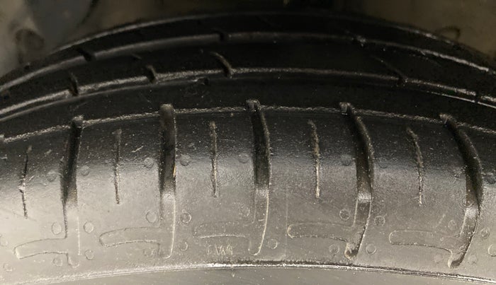 2021 Hyundai AURA S 1.2 CNG, CNG, Manual, 25,163 km, Left Front Tyre Tread