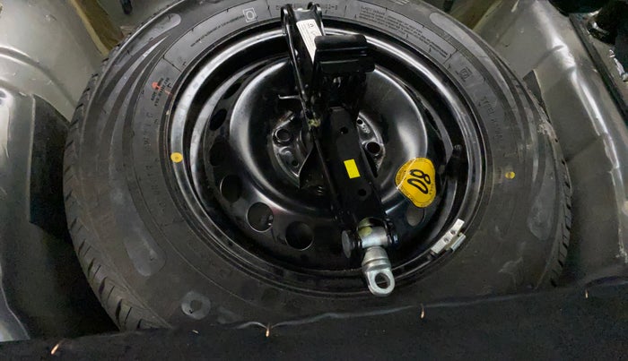 2022 Tata Tiago XZ PLUS CNG, CNG, Manual, 31,176 km, Dicky (Boot door) - Tool missing