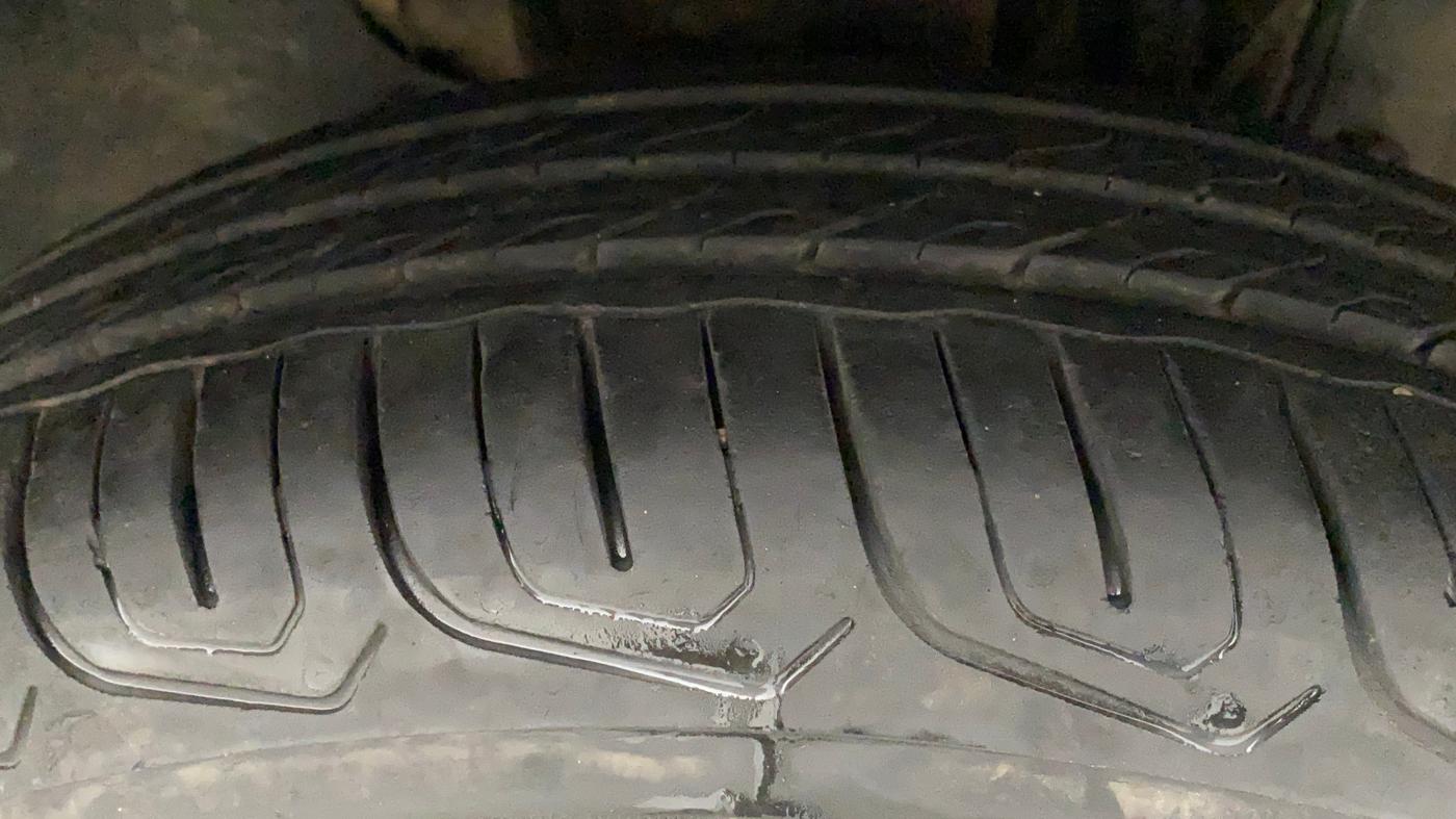 2022 Tata Tiago XZ PLUS CNG, CNG, Manual, 31,176 km, Right Front Tyre Tread