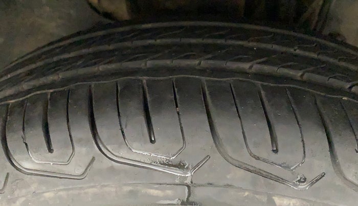 2022 Tata Tiago XZ PLUS CNG, CNG, Manual, 31,176 km, Right Front Tyre Tread
