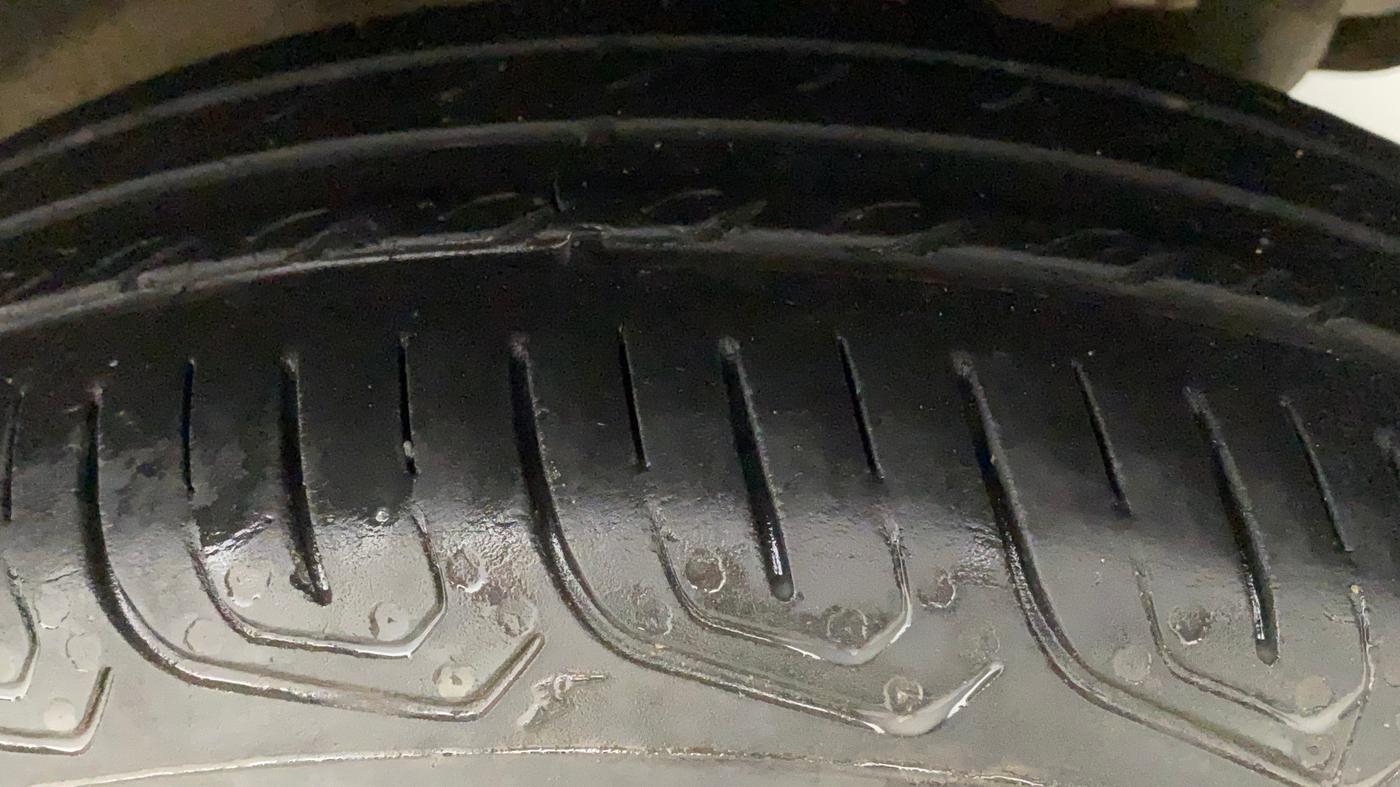 2022 Tata Tiago XZ PLUS CNG, CNG, Manual, 31,176 km, Left Rear Tyre Tread