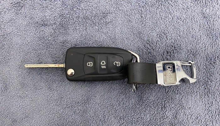 2022 Tata Tiago XZ PLUS CNG, CNG, Manual, 31,176 km, Key Close Up
