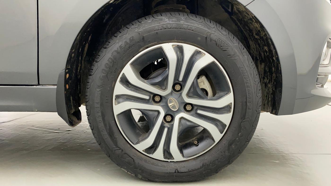 2022 Tata Tiago XZ PLUS CNG, CNG, Manual, 31,176 km, Right Front Wheel