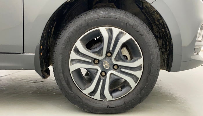 2022 Tata Tiago XZ PLUS CNG, CNG, Manual, 31,176 km, Right Front Wheel