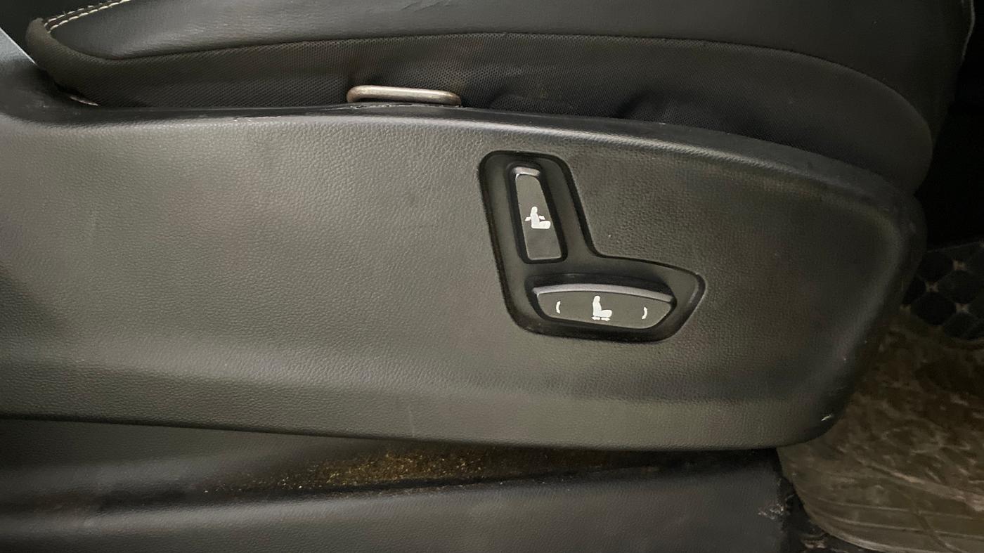 2019 MG HECTOR SHARP 1.5 DCT PETROL, Petrol, Automatic, 30,380 km, Driver Side Adjustment Panel
