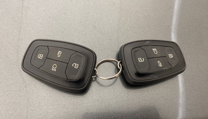 2023 Tata TIGOR XZA PLUS PETROL, Petrol, Automatic, 13,607 km, Key Close Up