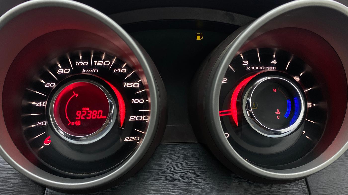 2015 Mahindra XUV500 W8, Diesel, Manual, 92,368 km, Odometer Image