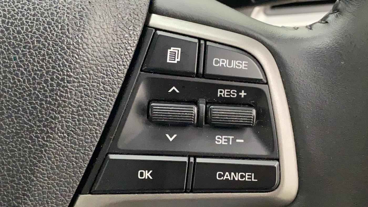 2017 Hyundai Verna 1.6 VTVT SX (O) AT, Petrol, Automatic, 29,735 km, Adaptive Cruise Control