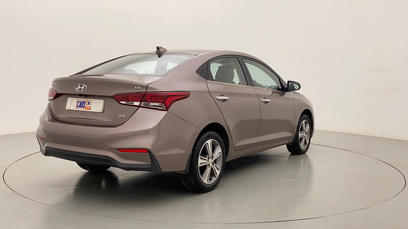 2017 Hyundai Verna 1.6 VTVT SX (O) AT, Petrol, Automatic, 29,735 km, Right Back Diagonal
