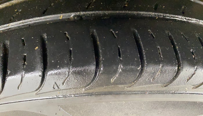 2022 KIA SELTOS HTK PLUS 1.5, Petrol, Manual, 41,707 km, Right Front Tyre Tread