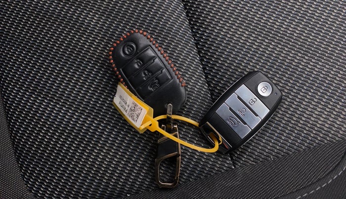 2022 KIA SELTOS HTK PLUS 1.5, Petrol, Manual, 41,707 km, Key Close Up