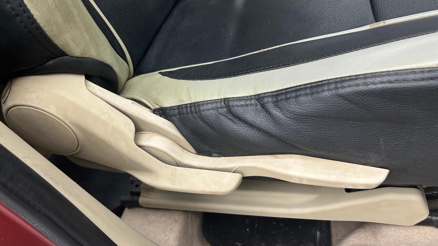 2017 Maruti Dzire VXI, Petrol, Manual, 77,355 km, Driver Side Adjustment Panel