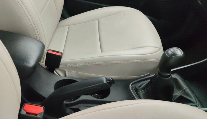 2022 Hyundai NEW I20 SPORTZ 1.2 MT, Petrol, Manual, 46,902 km, Gear Lever